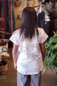 Short Sleeve Cotton Top with Pockets Floral Print